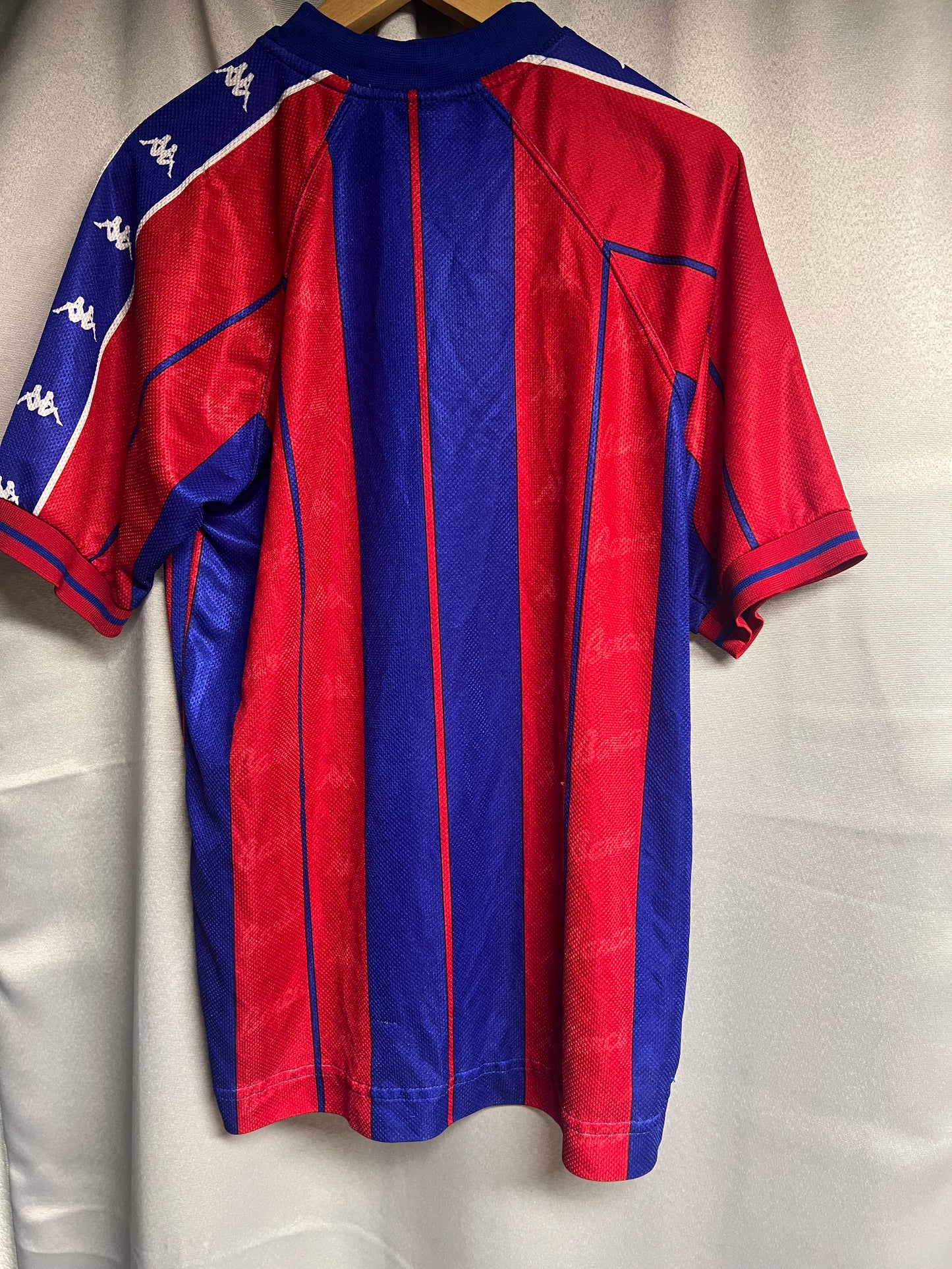 1997 - 1998 FC Barcelona Home Kit - L