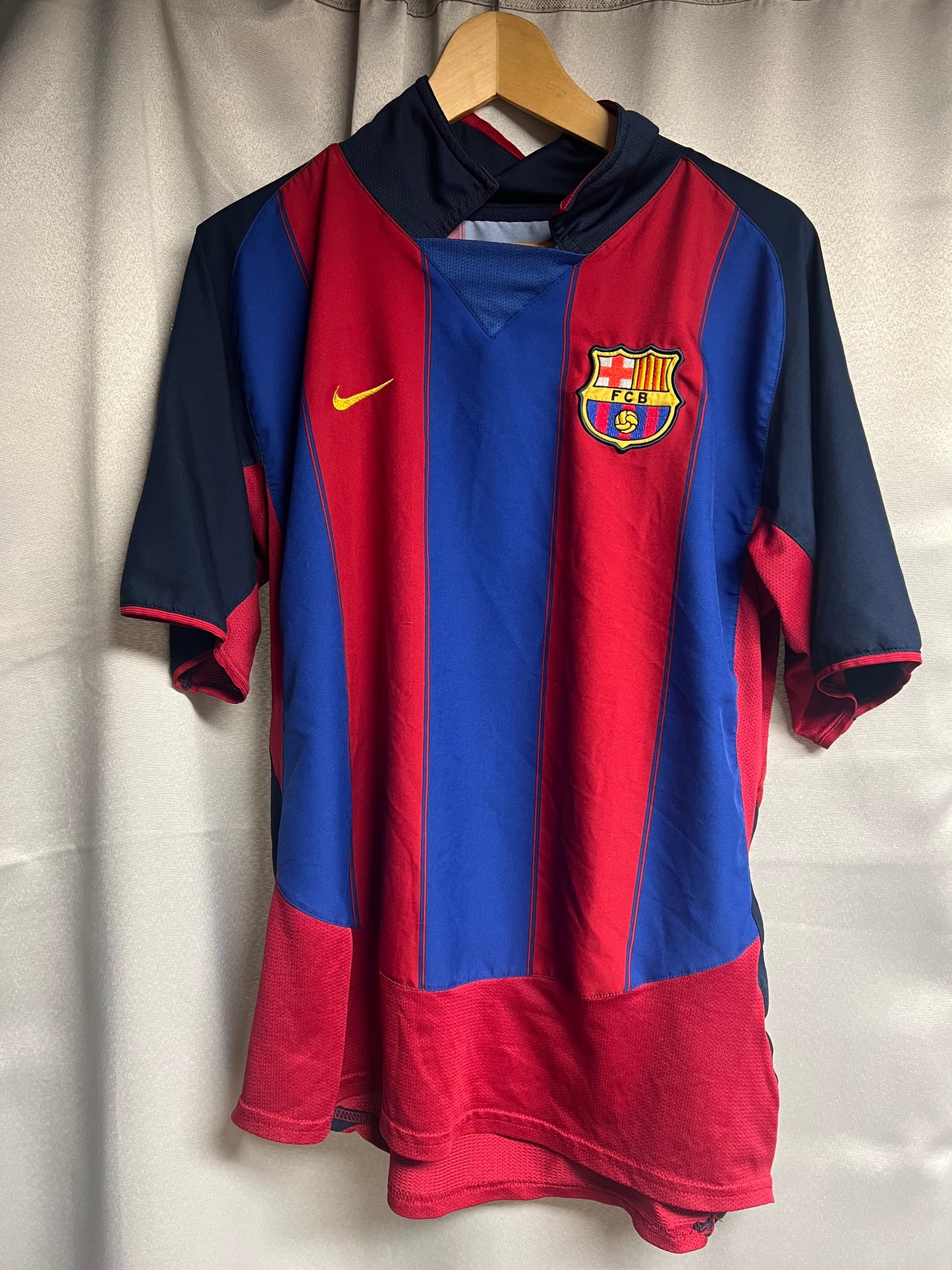 FC Barcelona 2003-2004 Home Shirt - L